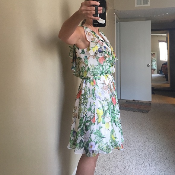 ⏰last chance⏰ BETSEY JOHNSON Size 6 Floral Dress - Picture 2 of 8
